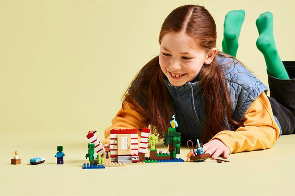 "LEGO - MINECRAFT Casa nella giungla esplosiva - 21275"