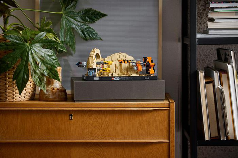 Immagine del prodotto LEGO - STAR WARS Diorama Gara sgusci su Mos Espa 75380