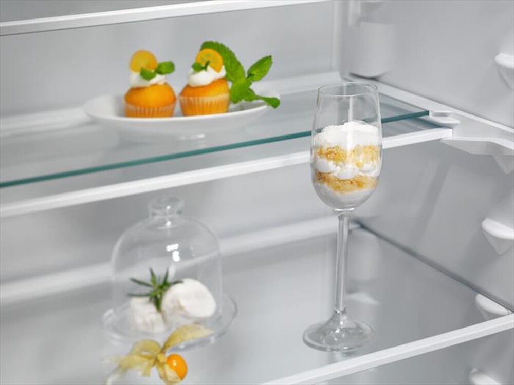 Immagine del prodotto ELECTROLUX - Frigorifero combinato ENG7TE75S Classe E 376 lt