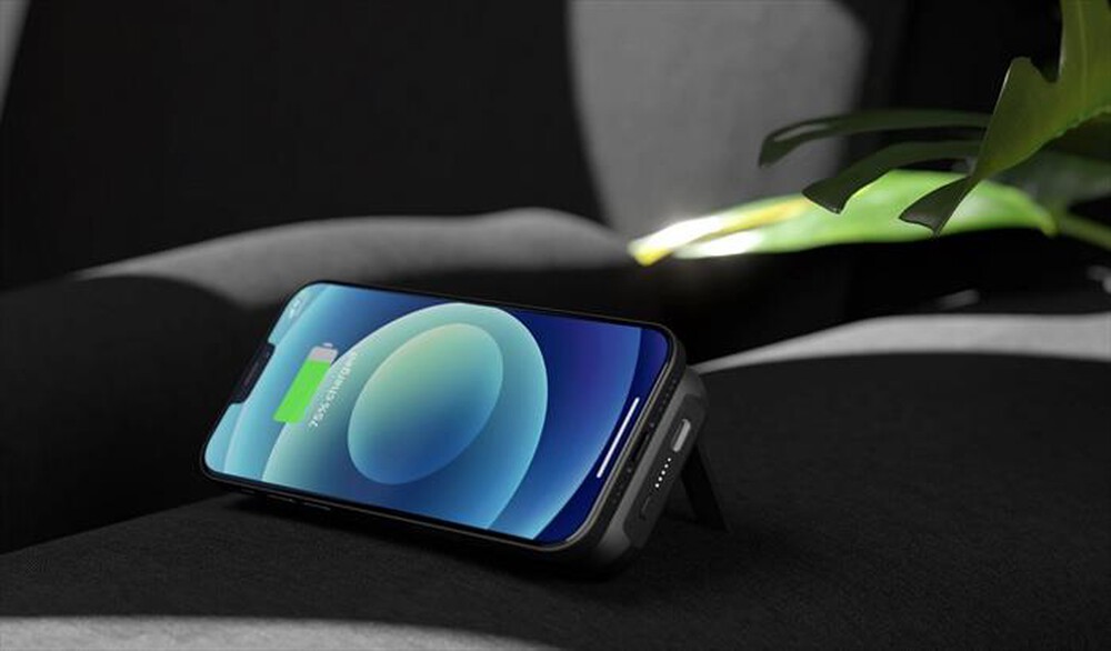 "ZENS - MAGNETIC POWERBANK WIRELESS+KICKSTAND+RECEIVER-Black"