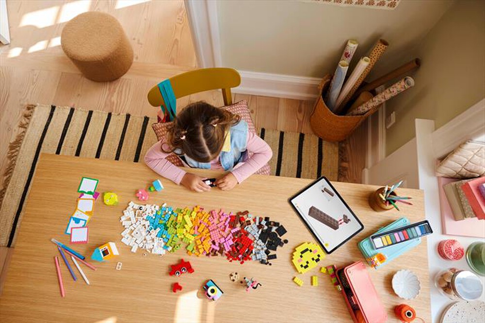 Immagine del prodotto LEGO - CLASSIC Scatola della felicit&agrave; creativa 11042