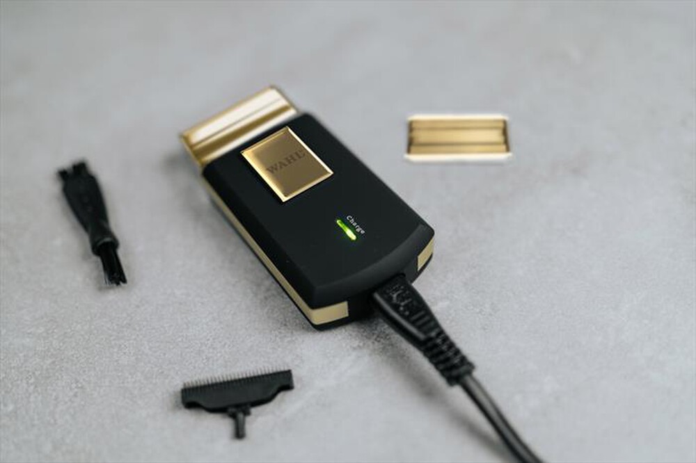 Immagine del prodotto WAHL - Rasoio ricaricabile TRAVEL SHAVER-Nero/Oro