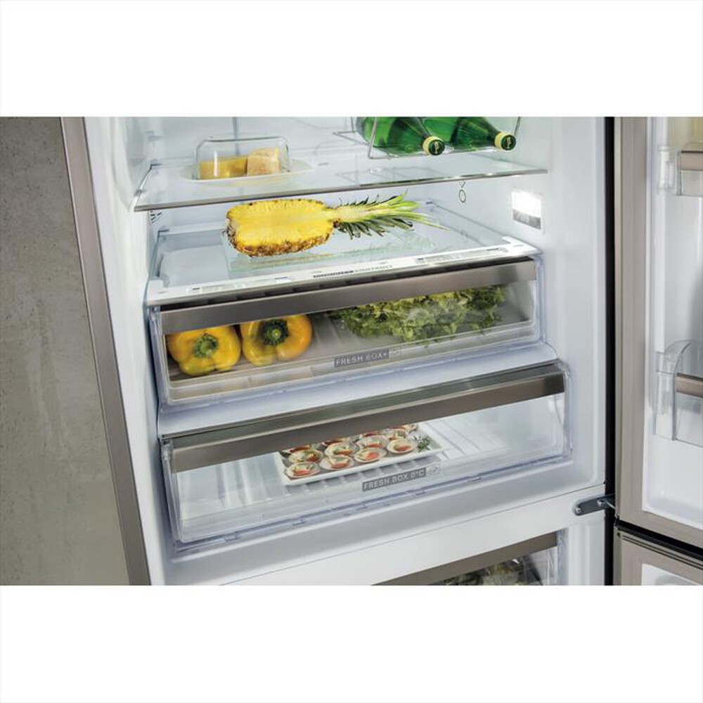 "WHIRLPOOL - Frigorifero combinato WB70E 973 X Classe D"