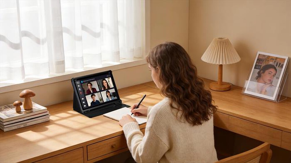 Immagine del prodotto TCL - TAB A1 PLUS SPACE BLUE WITH FLIP CASE + T-PEN-SPACE BLUE