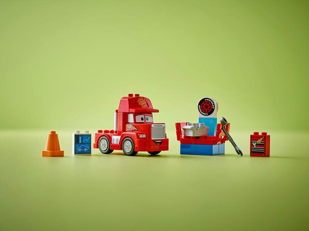 Immagine del prodotto LEGO - DUPLO DISNEY TM Mack al circuito 10417