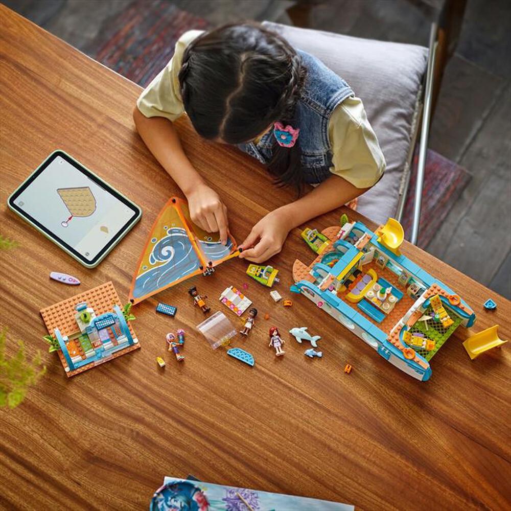 "LEGO - FRIENDS Avventura sul catamarano - 42664"