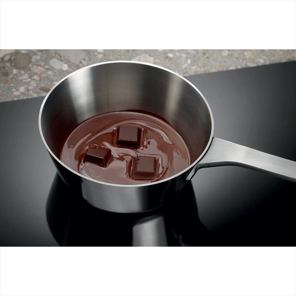 Immagine del prodotto ELECTROLUX - Piano cottura induzione EIS82449C 78 cm-Nero