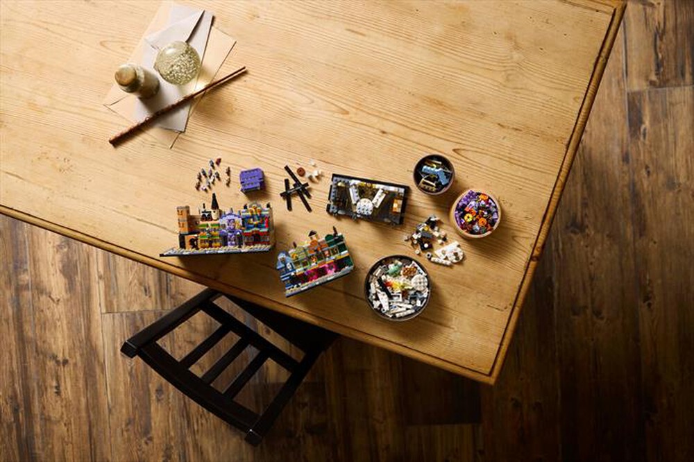 Immagine del prodotto LEGO - HARRY POTTER Negozi di magia di Diagon Alley 76444