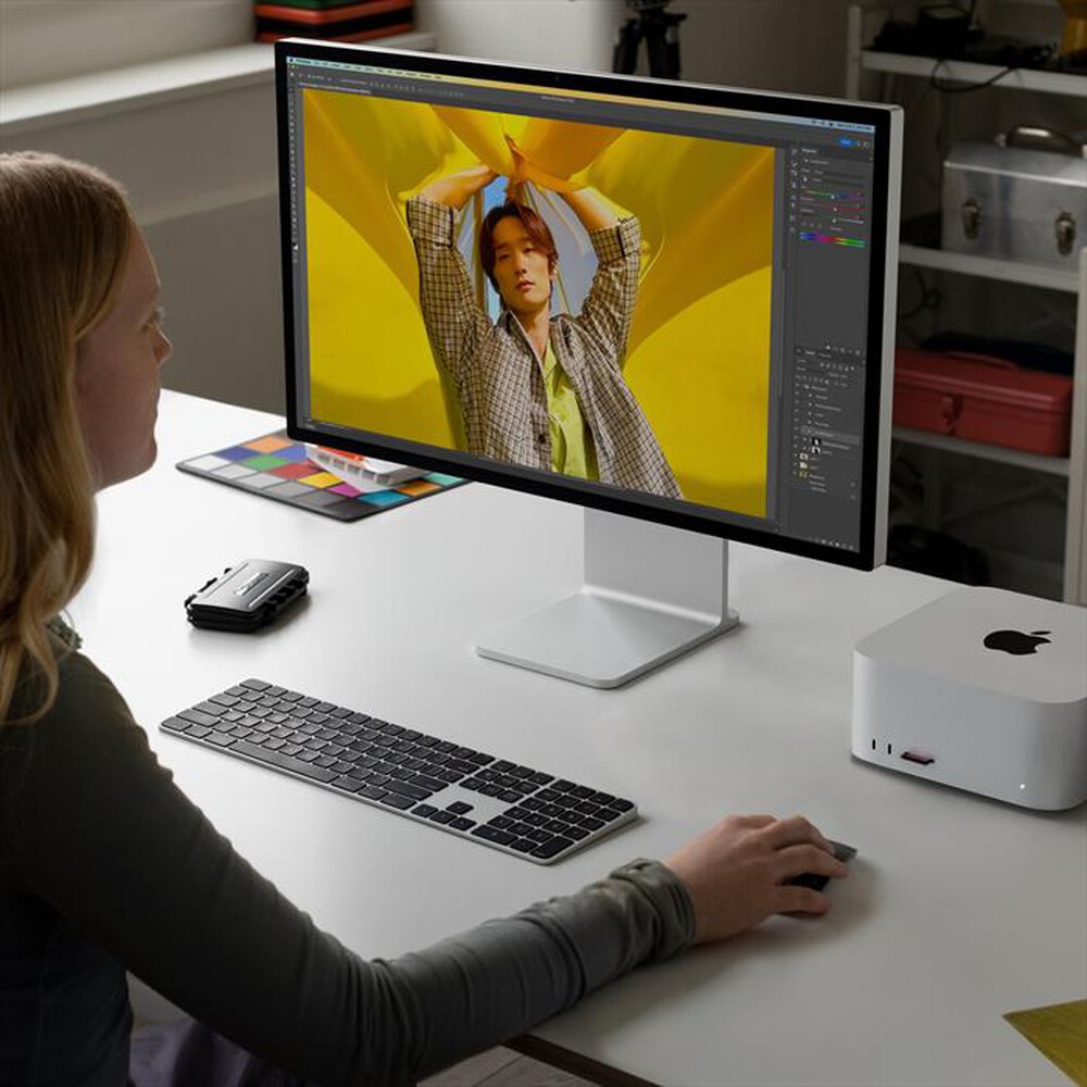 "APPLE - Mac Studio M2 Max 12-core CPU 30-core GPU 512GB"