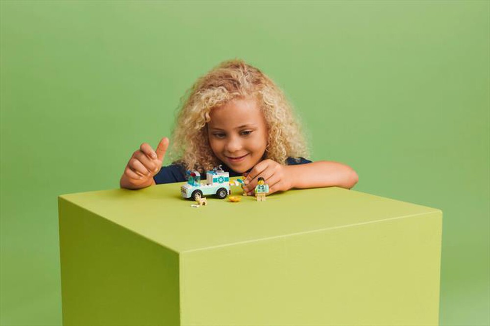 Immagine del prodotto LEGO - CITY FURGONCINO DI SOCCORSO DEL VETERINARIO -60382