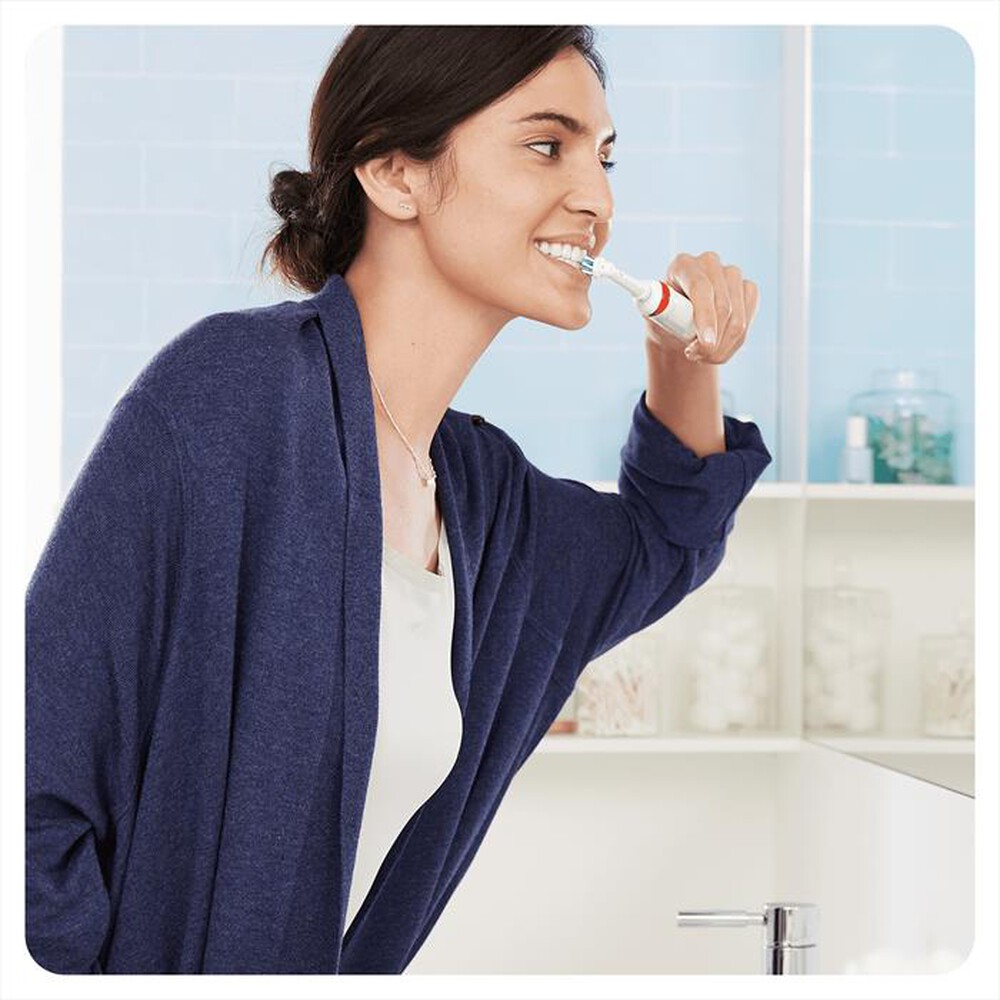 "ORAL-B - Spazzolino elettrico SMART 4 4100S CROSSACTION-Bianco"