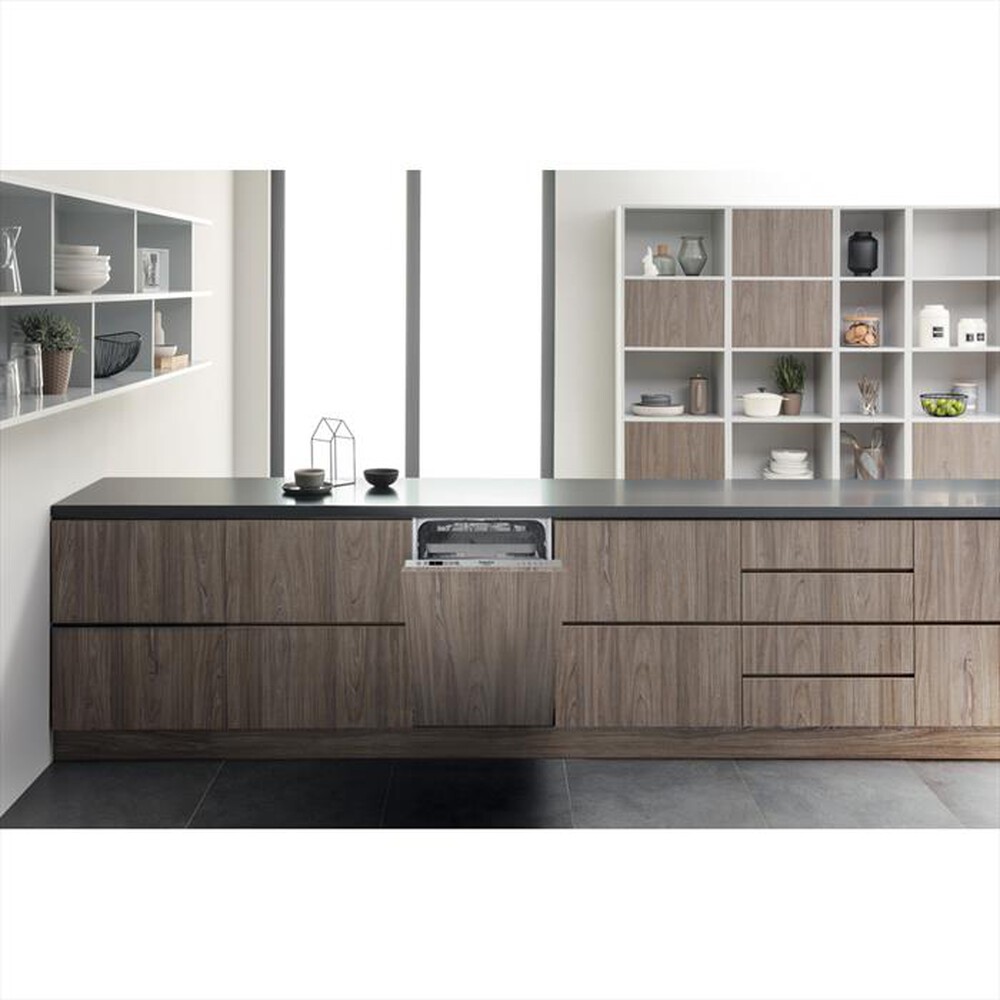 "HOTPOINT ARISTON - Lavastoviglie incasso HSIC 3M19 C Classe F"