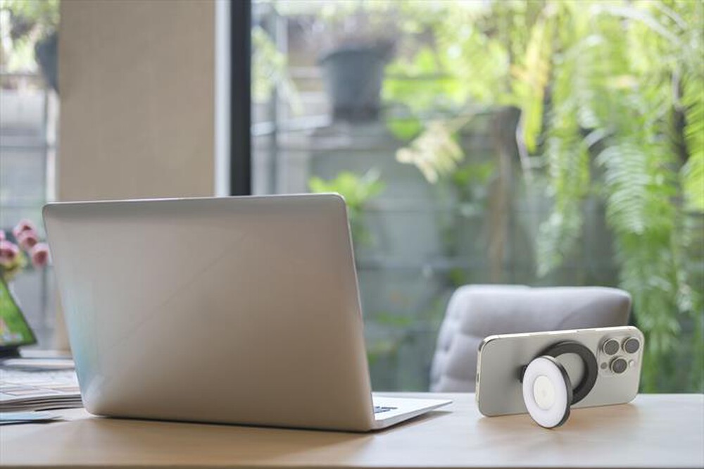 Immagine del prodotto CELLULARLINE - Anello magnetico MAGNETIC RING LIGHT-Nero