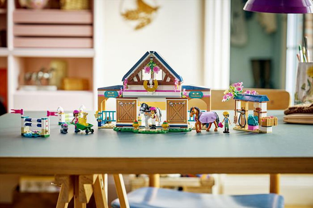 Immagine del prodotto LEGO - FRIENDS Scuderia e Accademia di equitazione -42688-Multicolore