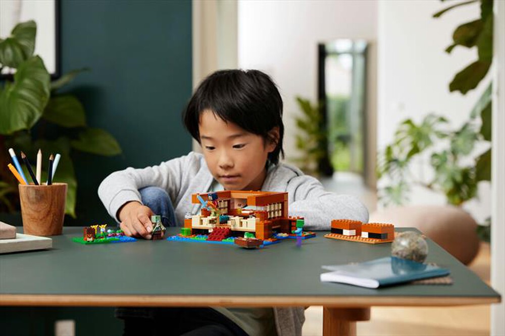 Immagine del prodotto LEGO - MINECRAFT La casa-rana 21256