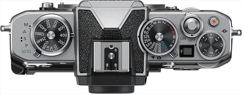 "NIKON - Fotocamera Z FC SL + Z DX 18-140 VR + SD-Silver"