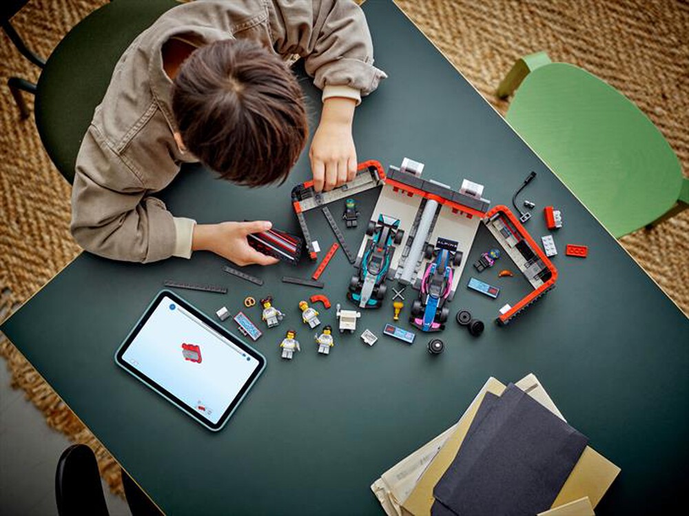 Immagine del prodotto LEGO - CITY F1 Garage con Mercedes-AMG e Alpine F1&reg; 60444