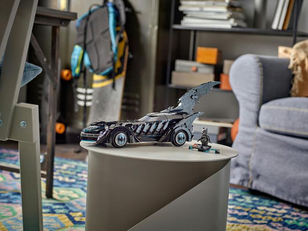 Immagine del prodotto LEGO - SUPER HEROES DC Batmobile&trade; Batman Forever&trade; 76304