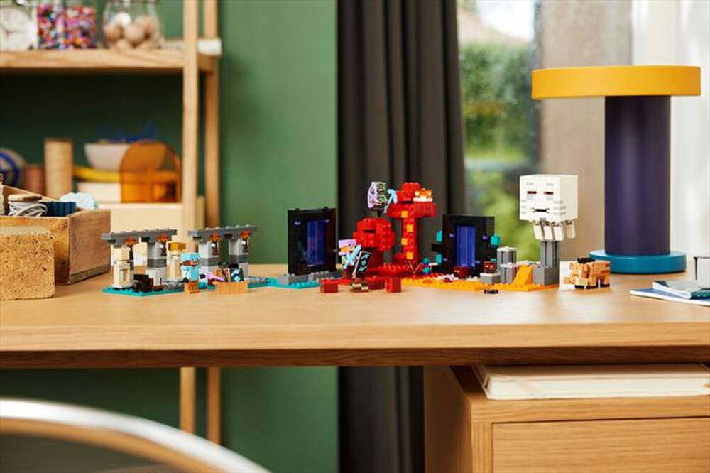 Immagine del prodotto LEGO - MINECRAFT L&rsquo;Armeria 21252