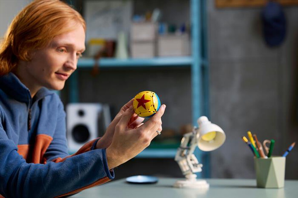 "LEGO - IDEAS Disney Pixar Luxo Jr. - 21357"