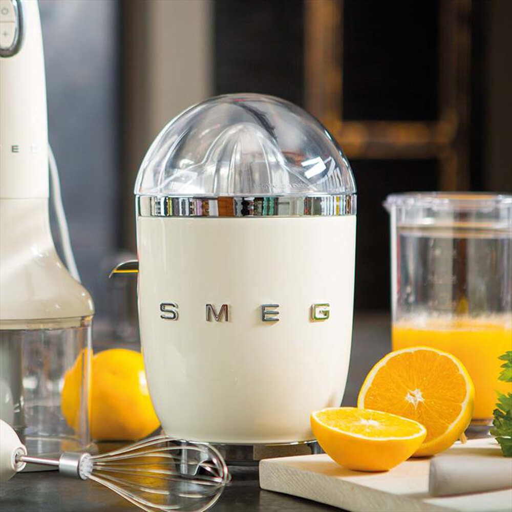 Immagine del prodotto SMEG - Spremiagrumi 50's Style &ndash; CJF01CREU-panna