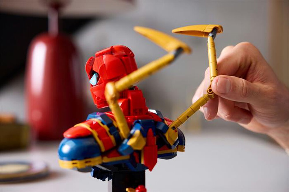 Immagine del prodotto LEGO - SUPER HEROES MARVEL Busto di Iron Spider-Man 76326