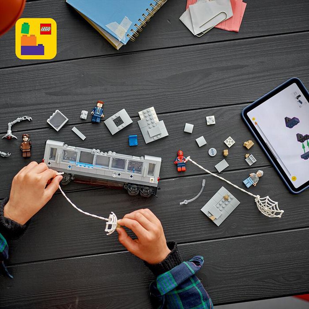 Immagine del prodotto LEGO - Spider-Man contro Doc Ock: duello sul treno 76321