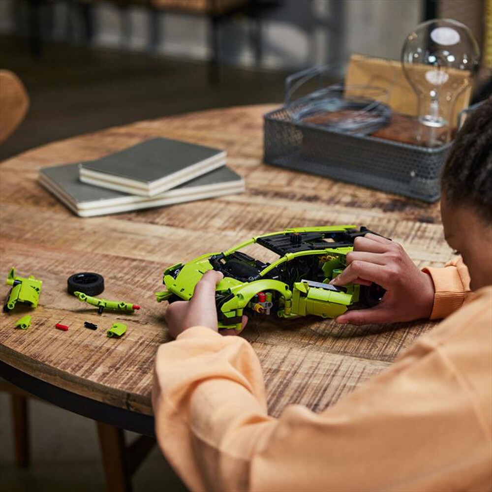 Immagine del prodotto LEGO - TECHNIC Lamborghini Hurac&aacute;n Tecnica 42161