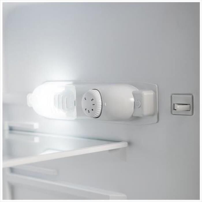 Akai OUTLET AKAI O-AKFR243 FRIGORIFERO DOPPIA PORTA 213LT CLASSE F COLORE BIANCO 