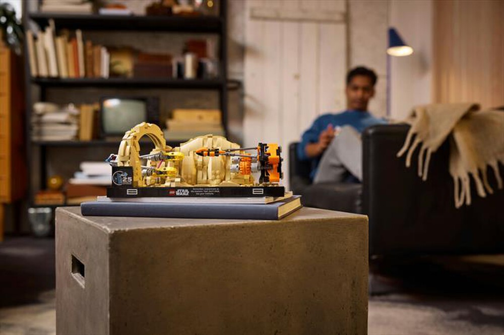 Immagine del prodotto LEGO - STAR WARS Diorama Gara sgusci su Mos Espa 75380