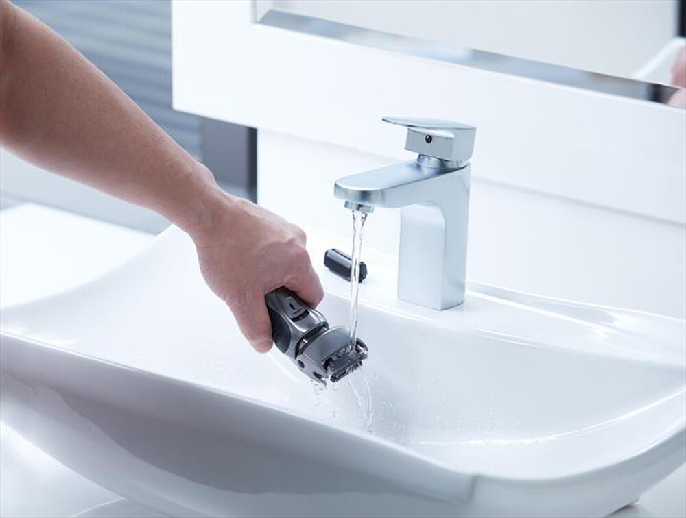 Immagine del prodotto PANASONIC - Rasoio WET&DRY 2 lame ES-RW33-Nero