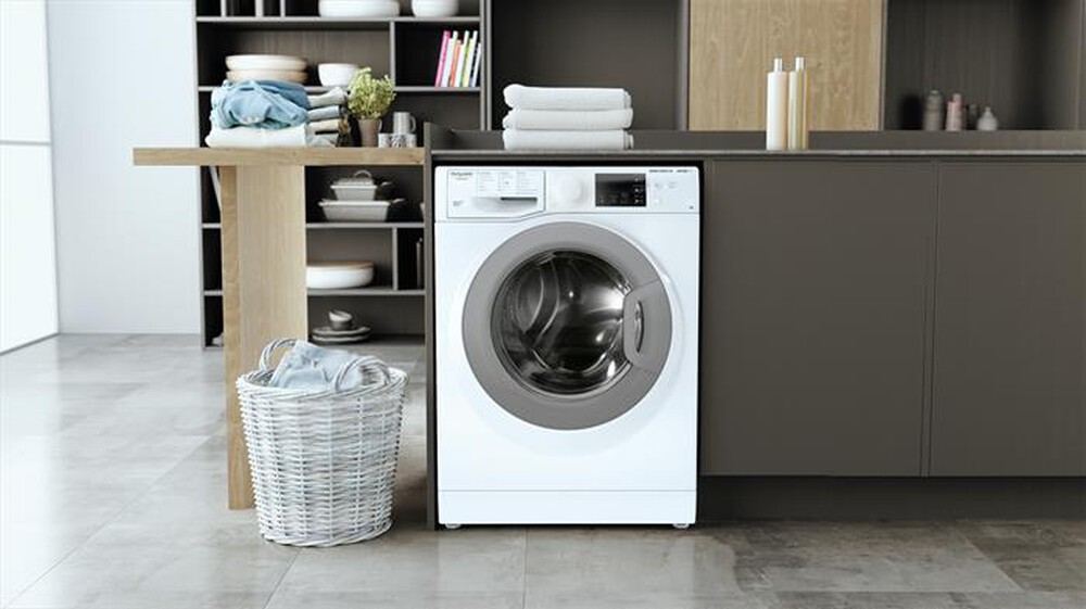 "HOTPOINT ARISTON - Lavatrice EU RSSG 725 S IT 7 Kg Classe B"