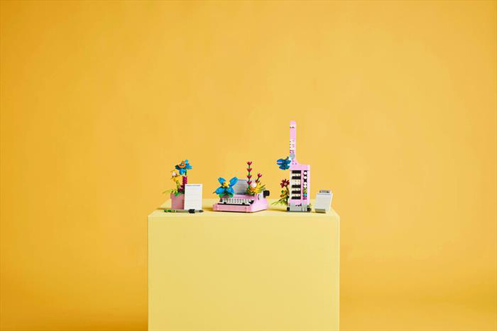 Immagine del prodotto LEGO - CREATOR Macchina da scrivere con fiori 31169