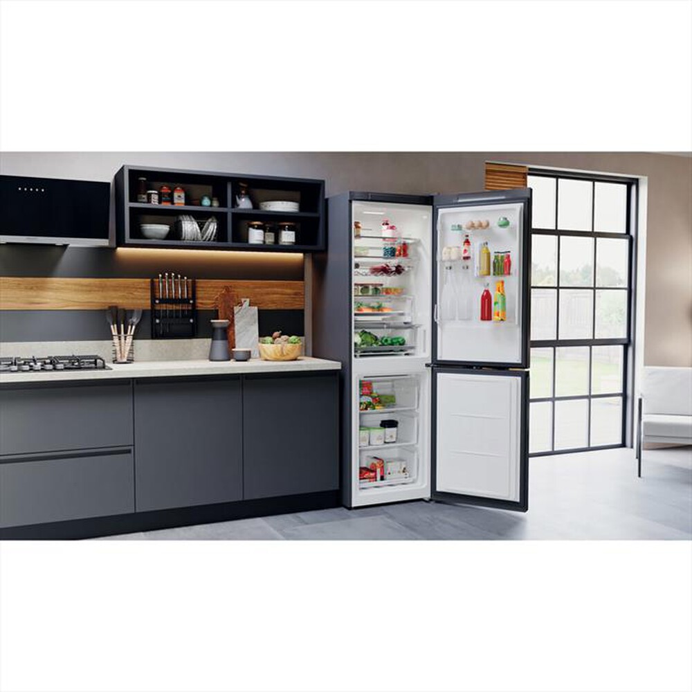 "HOTPOINT ARISTON - Frigorifero combinato HAFC8 TO32SK Classe E"