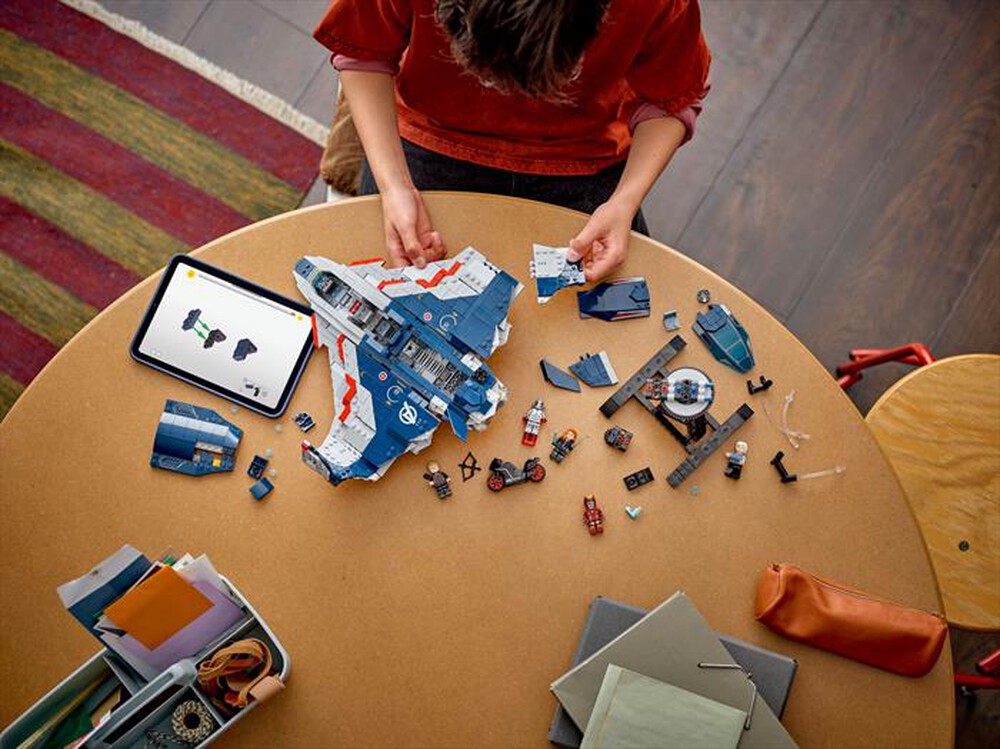 Immagine del prodotto LEGO - SUPER HEROES Quinjet Avengers: Age of Ultron 76325