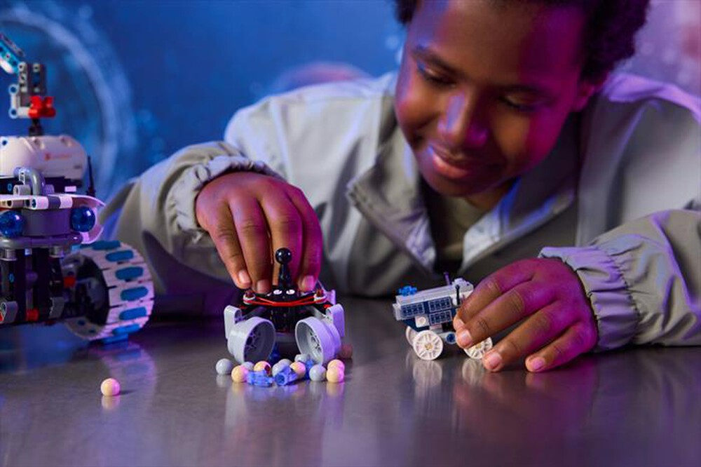 Immagine del prodotto LEGO - TECHNIC Veicolo rover lunare Lunar Outpost 42211