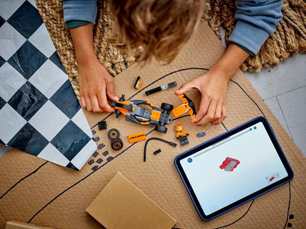 Immagine del prodotto LEGO - CITY FORMULA 1 Pilota e monoposto McLaren F1 60442