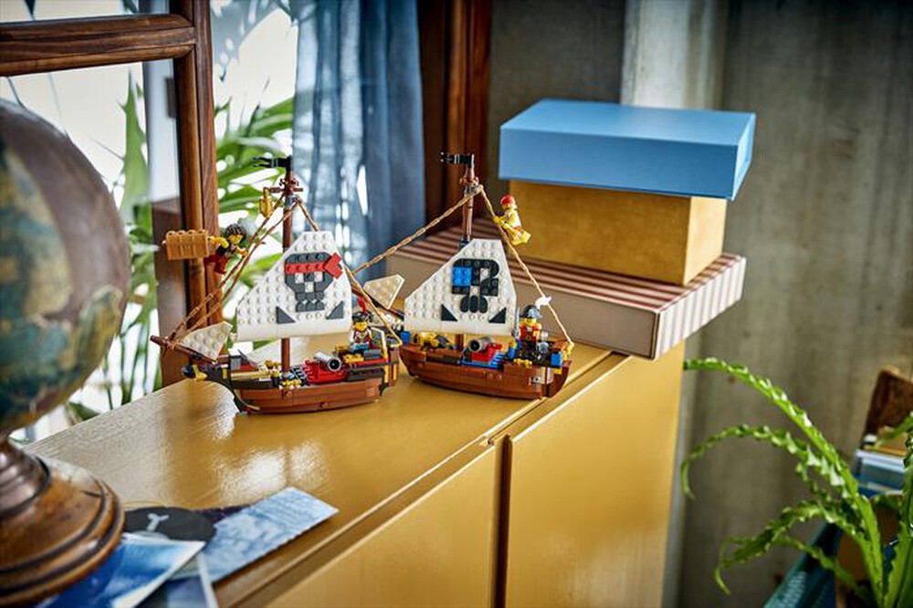 Immagine del prodotto LEGO - CREATORE 3IN1 Iconica nave da pirata - 31387