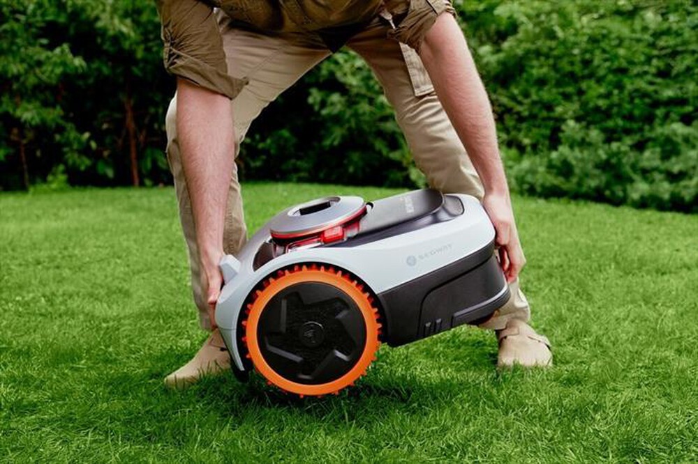 Immagine del prodotto NAVIMOW by SEGWAY - Robot tagliaerba i105E-Grigio/Nero/Arancione