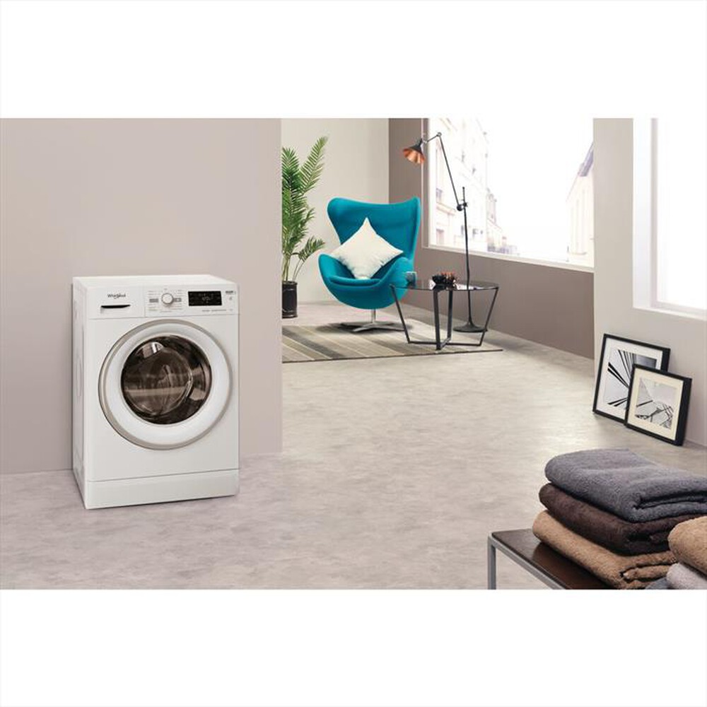 "WHIRLPOOL - Lavatrice slim FSB 723V S IT N 7 Kg Classe D"