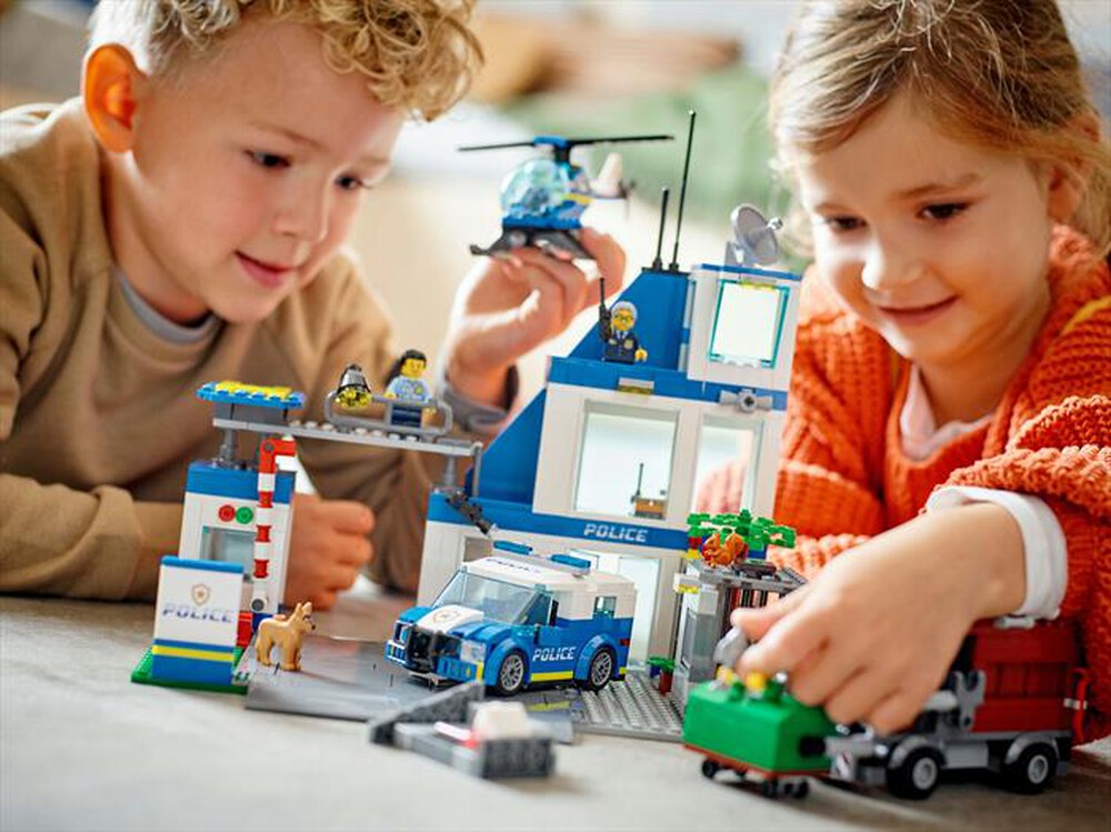 Immagine del prodotto LEGO - CITY POLICE Stazione di Polizia 60316