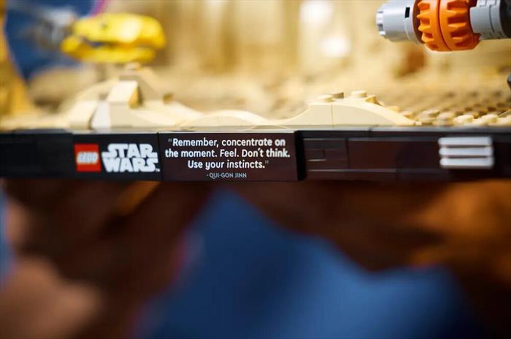 "LEGO - Diorama Gara degli sgusci su Mos Espa - 75380-Multicolore"