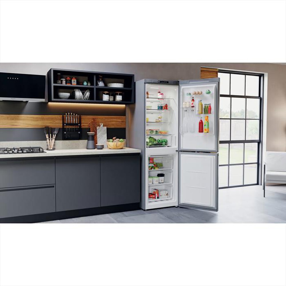 "HOTPOINT ARISTON - Frigorifero combinato HAFC8 TIA22SX Classe E"