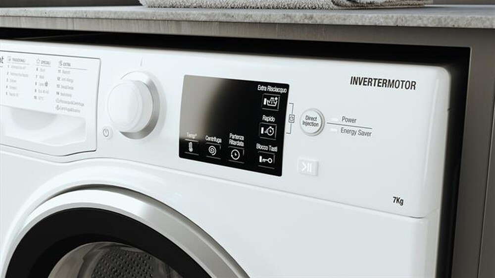 "HOTPOINT ARISTON - Lavatrice slim RSSG R427 JX IT N 7 Kg Classe C"