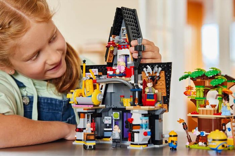 "LEGO - I Minions e la villa della famiglia di Gru - 75583-Multicolore"