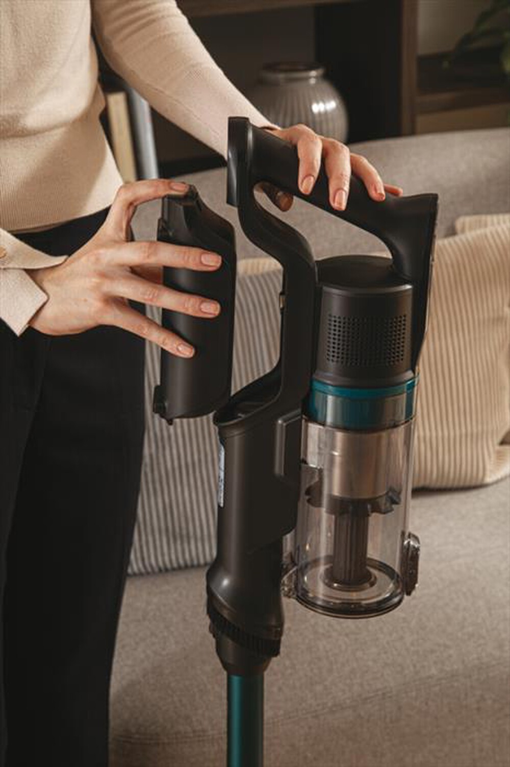 "HOOVER - ASPIRAPOLVERE RICARICABILE HOOVER HF1 P10-Black,Blue"