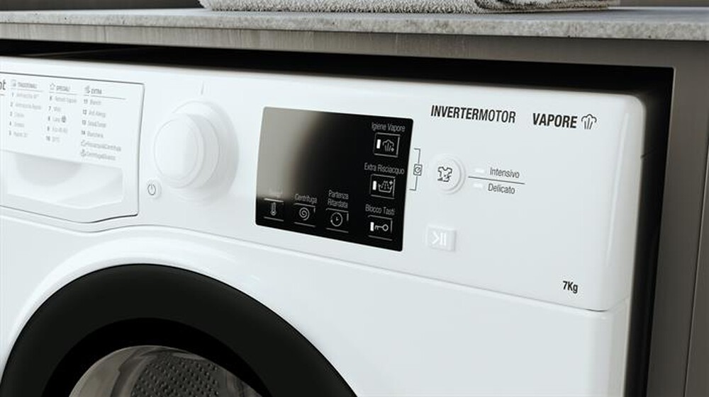 "HOTPOINT ARISTON - Lavatrice RSSG R527 B IT 7 Kg Classe B"