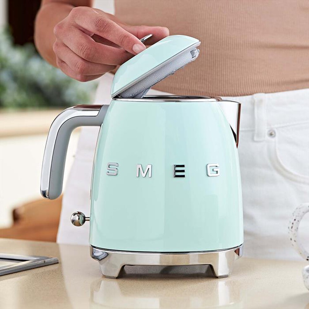 "SMEG - Mini Bollitore 50's Style – KLF05PGEU-verde pastello"