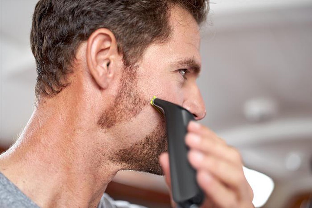 "PHILIPS - QP6510 OneBlade Pro-Nero e argento lama"