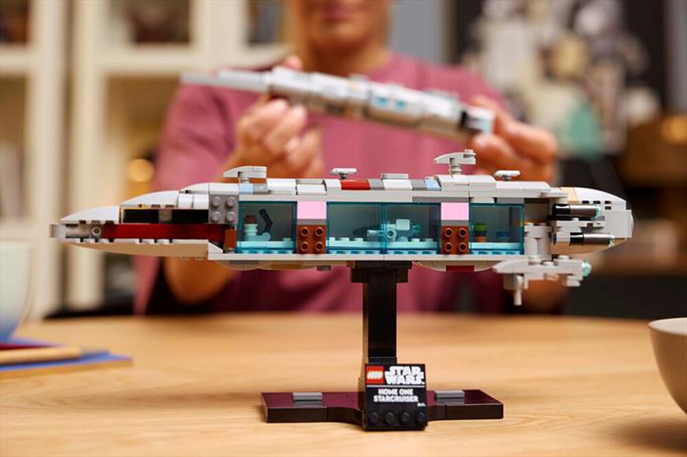 Immagine del prodotto LEGO - STAR WARS Starcruiser Home One 75405
